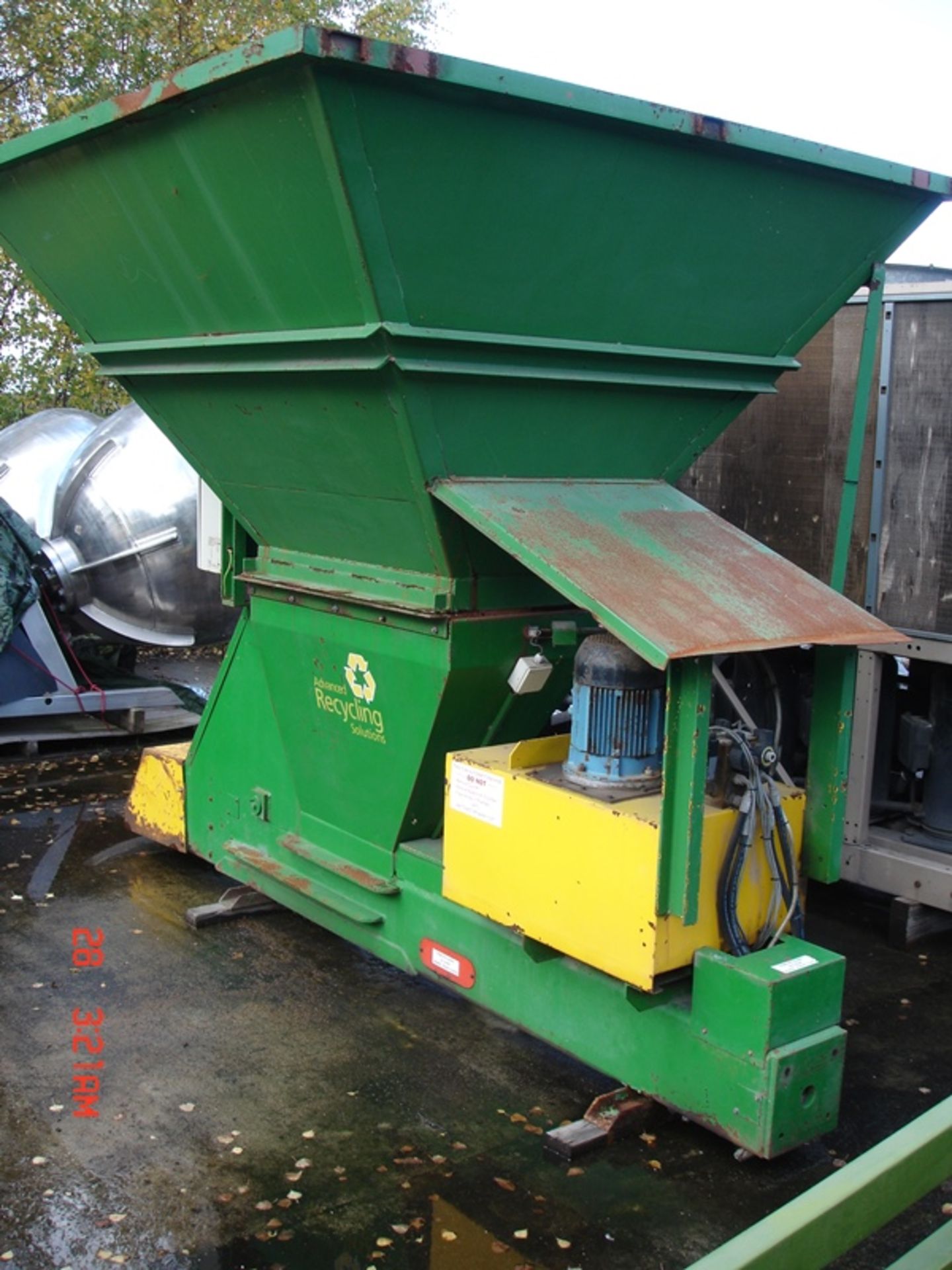 CHS ENGINEERING COMMERCIAL CAN BALING MACHINE - Image 2 of 6