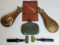 Shooting - A Victorian G & J. W. Hawksley brass shot measure from 3½ to 2½ Drs Powder, with turned