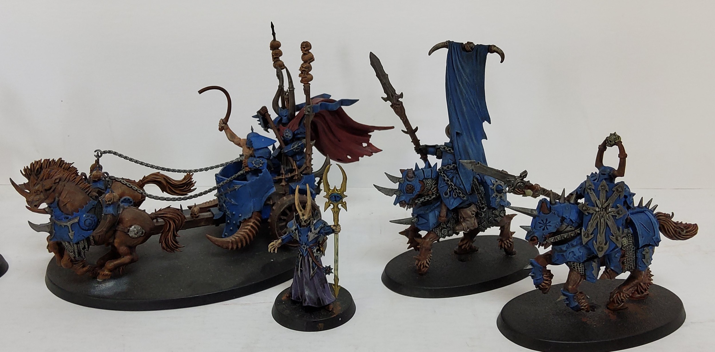 War Hammer - CHAOS - including a well painted chariot model, one Lord, one magister, ten CHAOS - Image 5 of 8