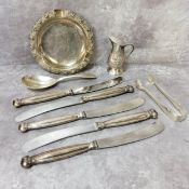 A Victorian silver fiddle back caddy spoon, Benjamin Stephens, London, 1838, 13g; a pair of