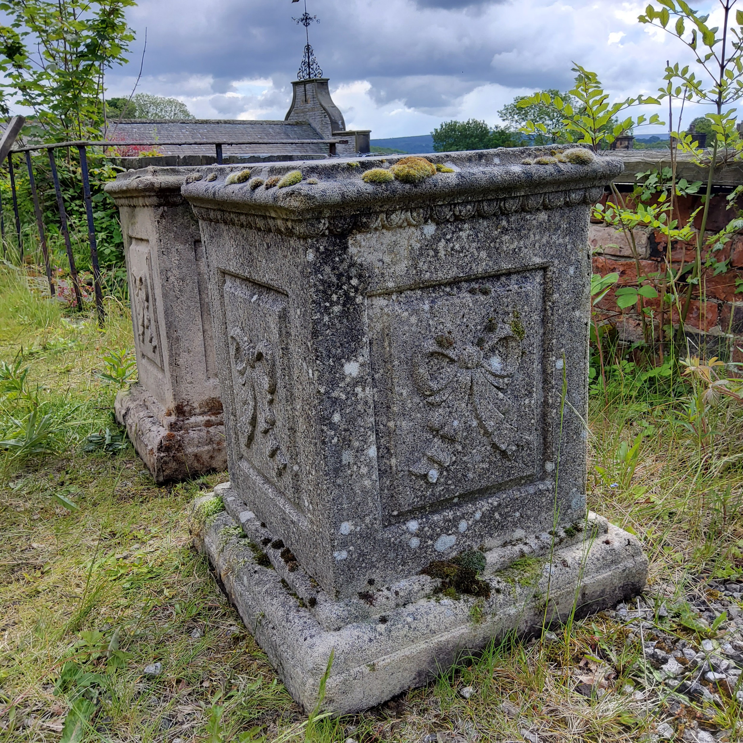 A pair of reconstituted gritstone garden plinths, Neo Classical ribbon tied bow decoration to each - Image 2 of 3