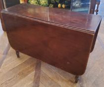 A Victorian mahogany Pembroke table, 107cm long x 43cm deep  x 73cm high, (when extended 144.5 cm