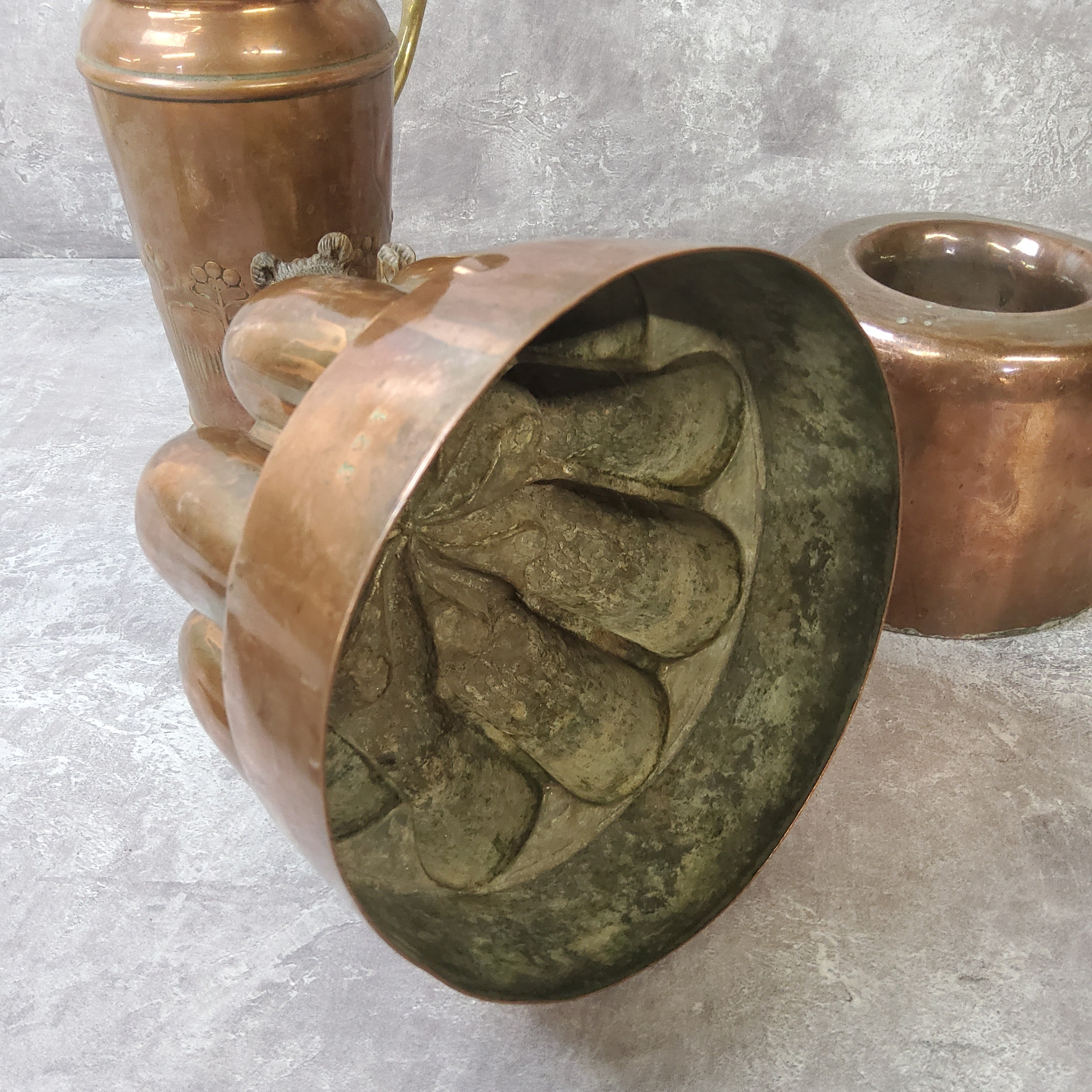 A Victorian copper jelly mould c.1900 of spiralling form; another circular mould by Jones Bros 4 - Image 2 of 4