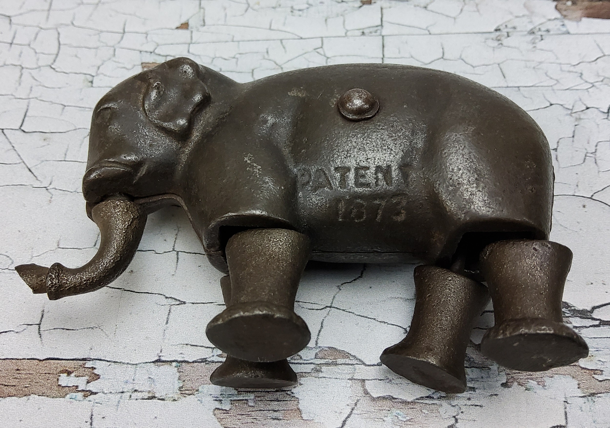 Late 19th Century Ives Toy Company, Bridgeport, Conneticut, cast iron ramp walking elephant toy, - Image 2 of 3