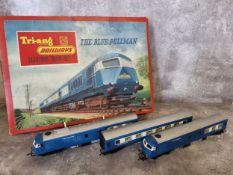 A Tri-ang Hornby Electric Train Set, The Blue Pullman, RS52 Train set containing power and dummy