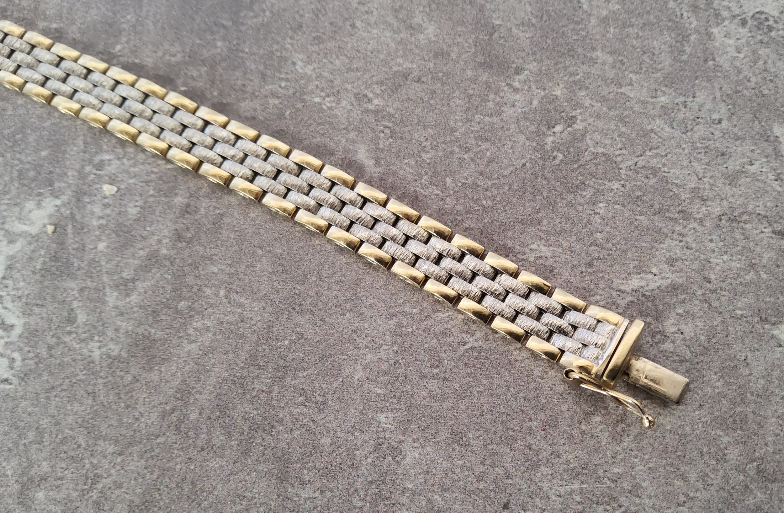 A yellow & white gold brick link bracelet 13.58g - Image 2 of 2