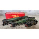 Triang Railways OO Gauge Steam Outline Locomotive R259 4-6-2 Britannia No.70000 in green, with smoke