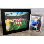 Autographs - Banks, Gordon, Peters, Martin & Hurst, Geoff signed framed photograph from the 1966