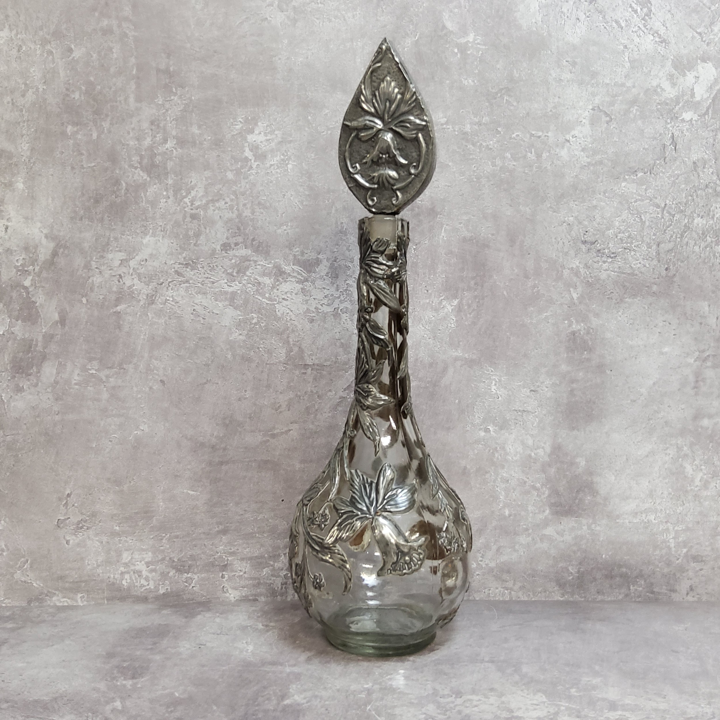 A period Art Nouveau globe and stem shaft vase decorated with sinuous pewter applied reliefwork - Image 3 of 3