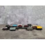 Hornby rolling stock including R32. Triang Hiawatha tender 2335; R211-Shell-U-01 Shell Lubricating