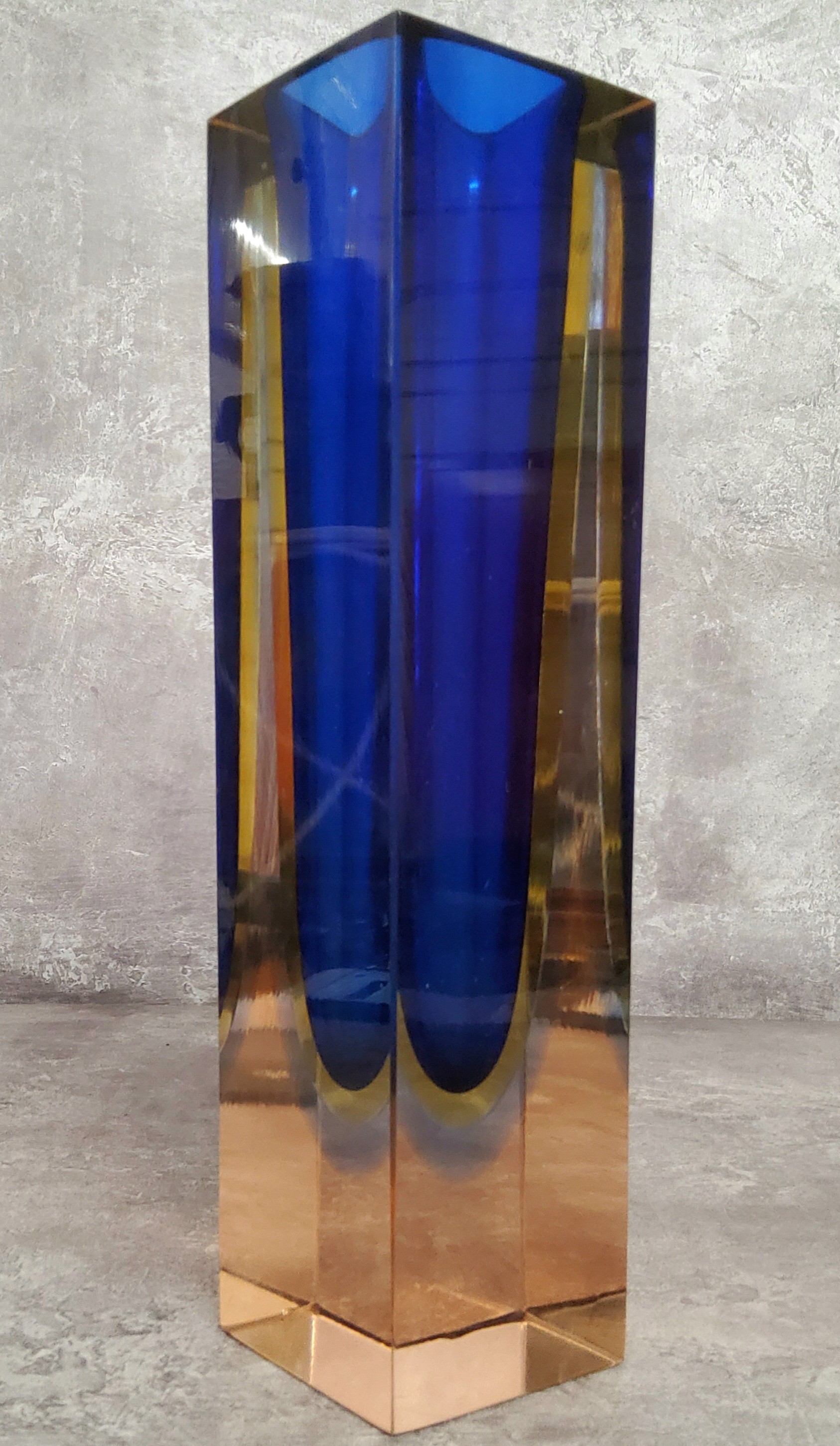 A bold mid century rectangular coloured glass vase, four uniformed coloured glass bands set within a - Image 5 of 5