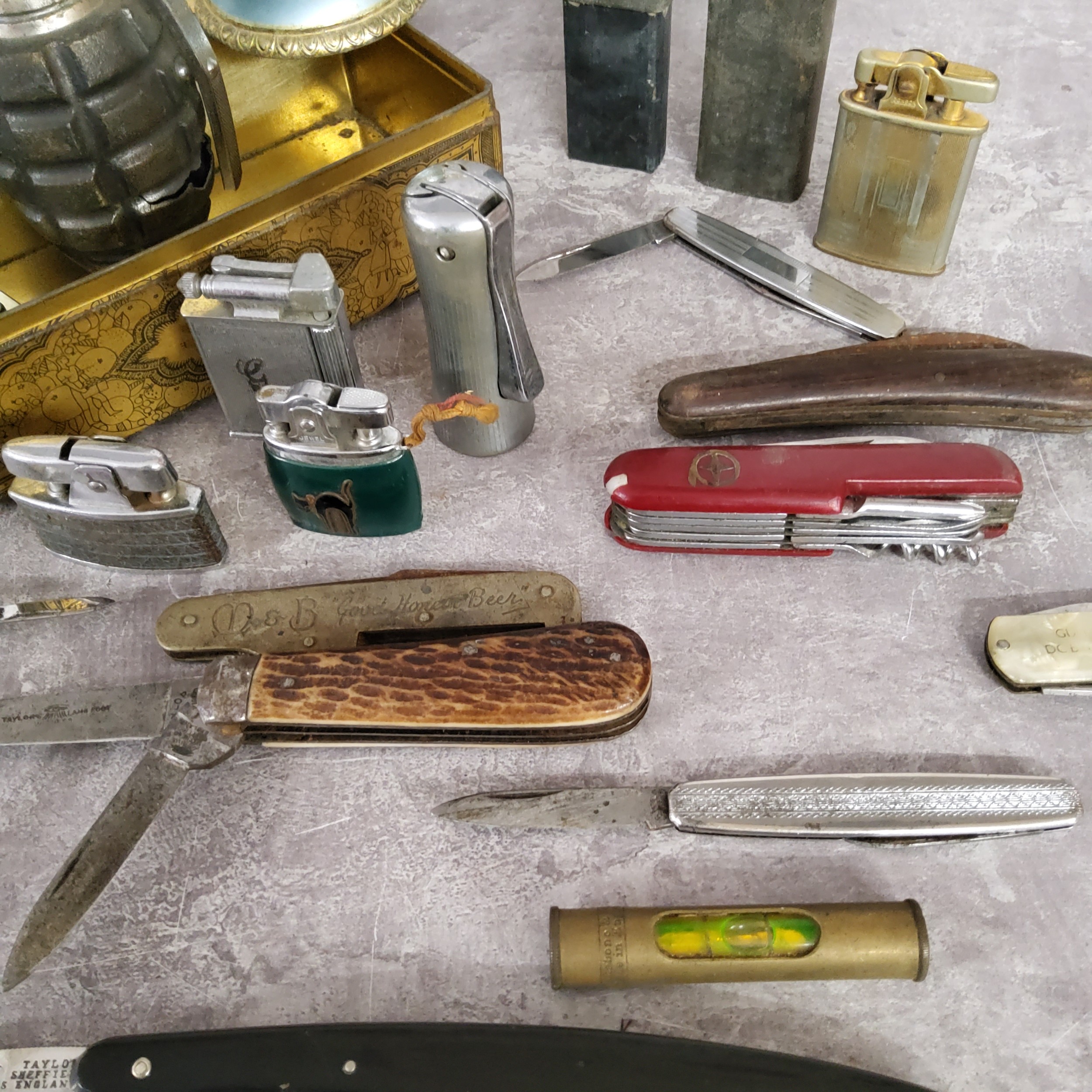 Pocket Knives & Lighters - various Sheffield made pocket knives; Swiss utility knives; Hollow Ground - Image 3 of 4