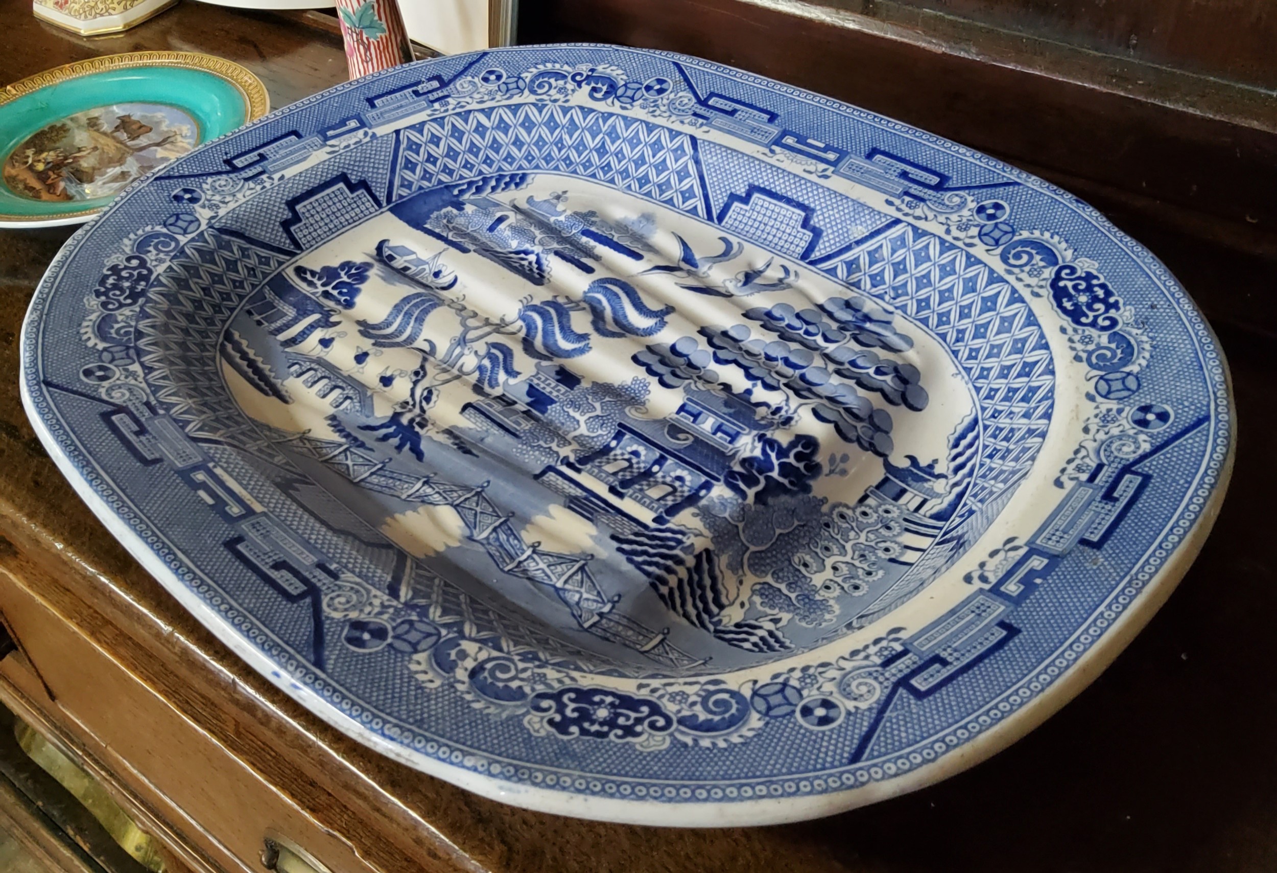 A large Victorian blue and white Real Old Willow pattern meat plate; Leeds creamware coral basket; - Image 2 of 7