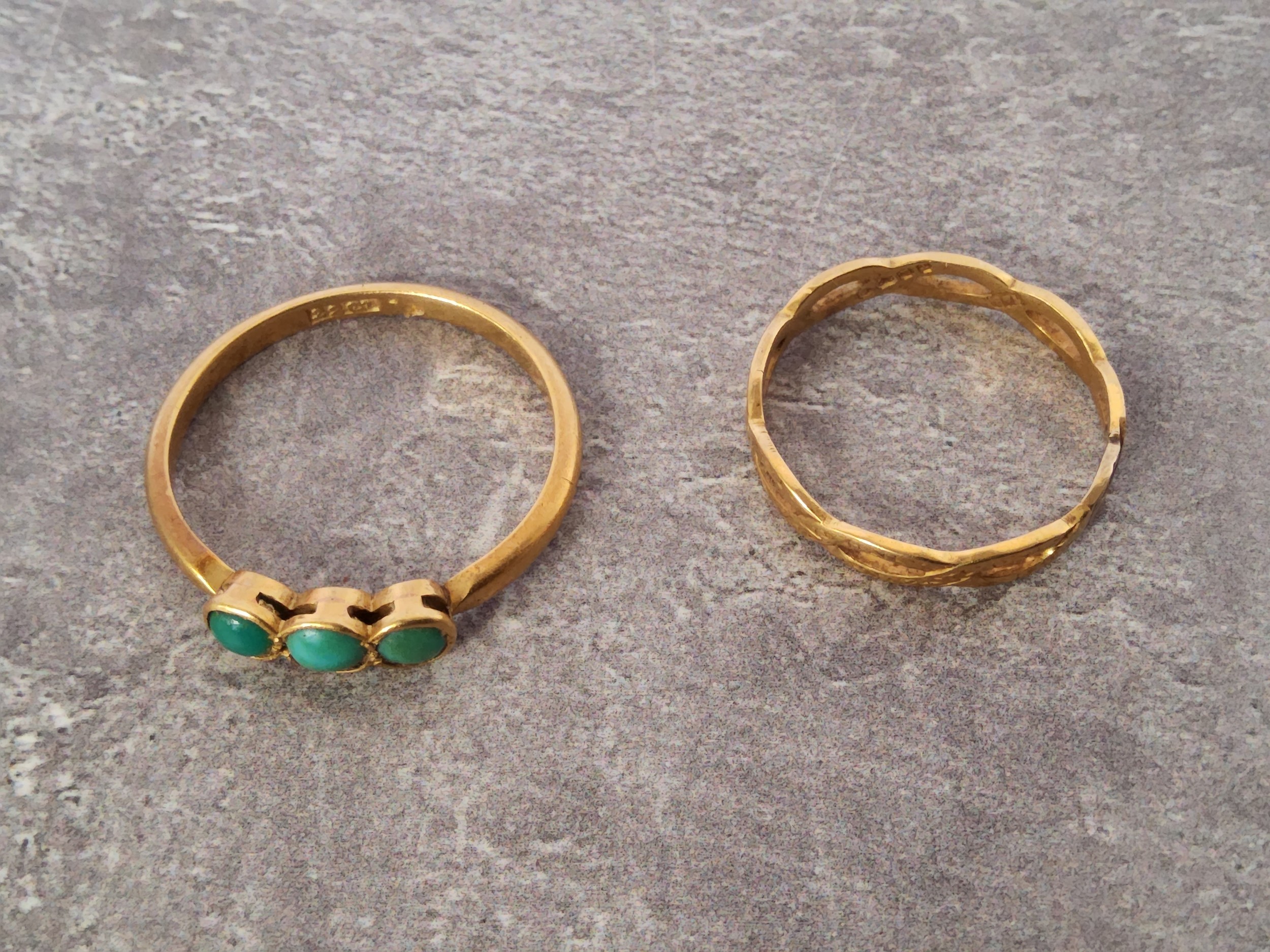 A 22ct gold open Celtic plait band 2.88g; a 22ct gold set with three round turquoise stones 4.43g - Image 2 of 2