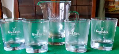 Glenfiddich glass water jug and four Glenfiddich tumblers (5)