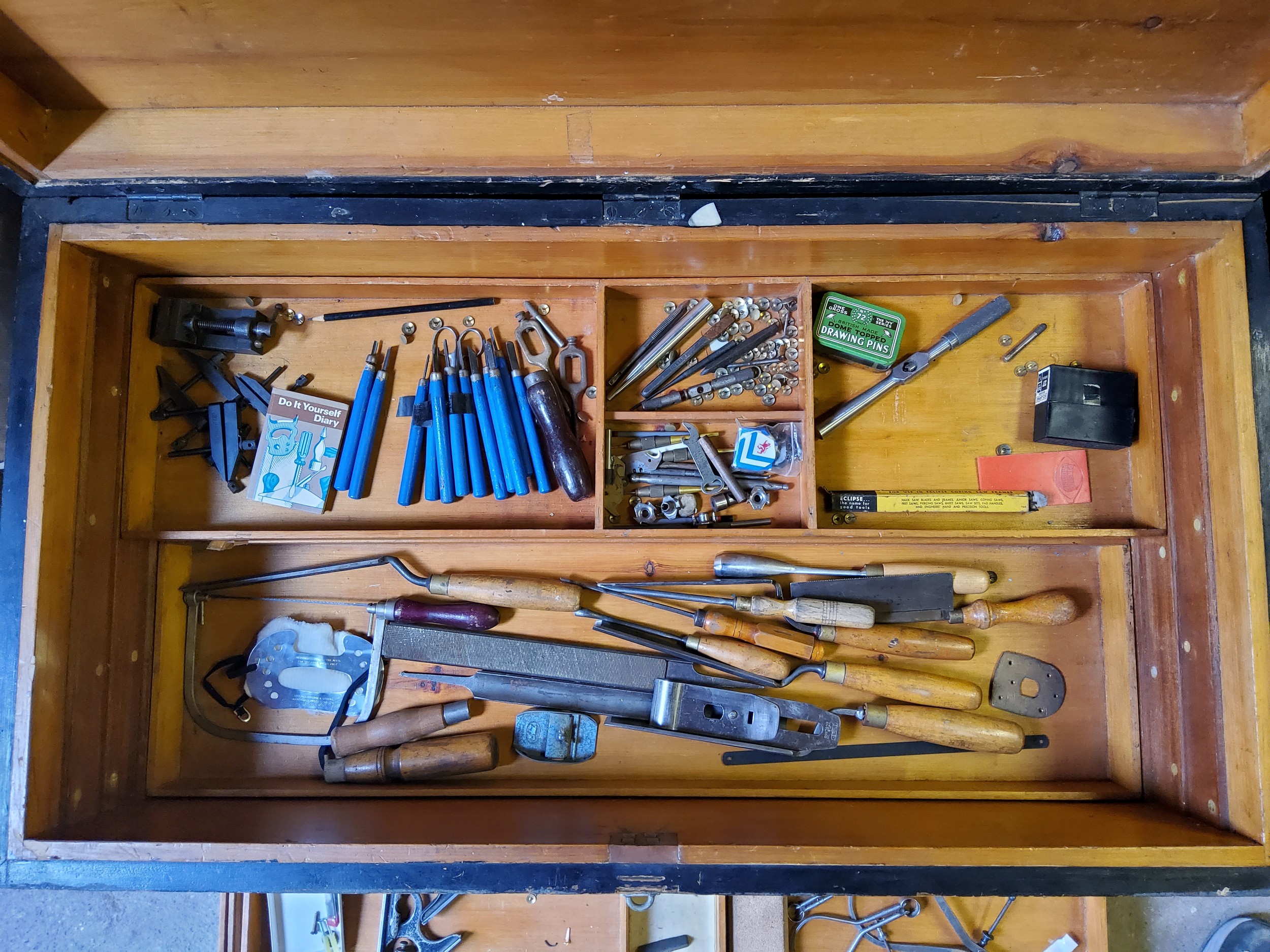 Tools - an engineer's large tool chest with 4 removable drawers, containing an variety of tools, - Image 4 of 6