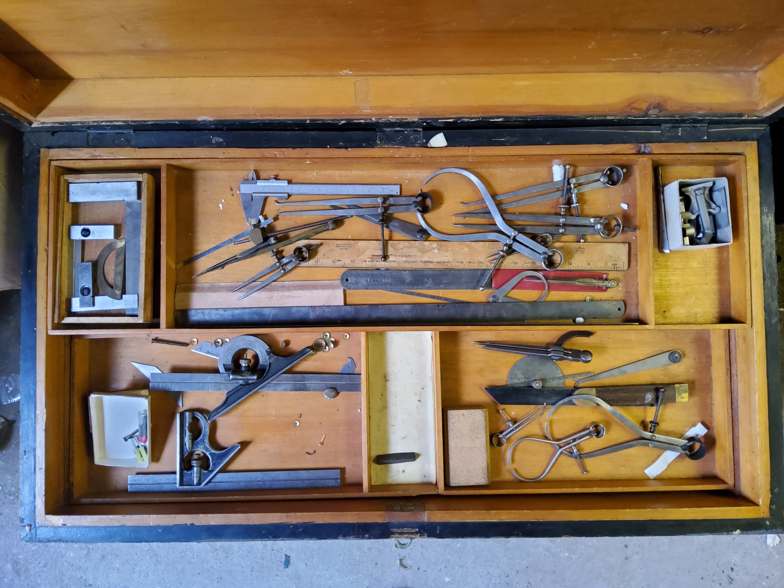 Tools - an engineer's large tool chest with 4 removable drawers, containing an variety of tools, - Image 6 of 6