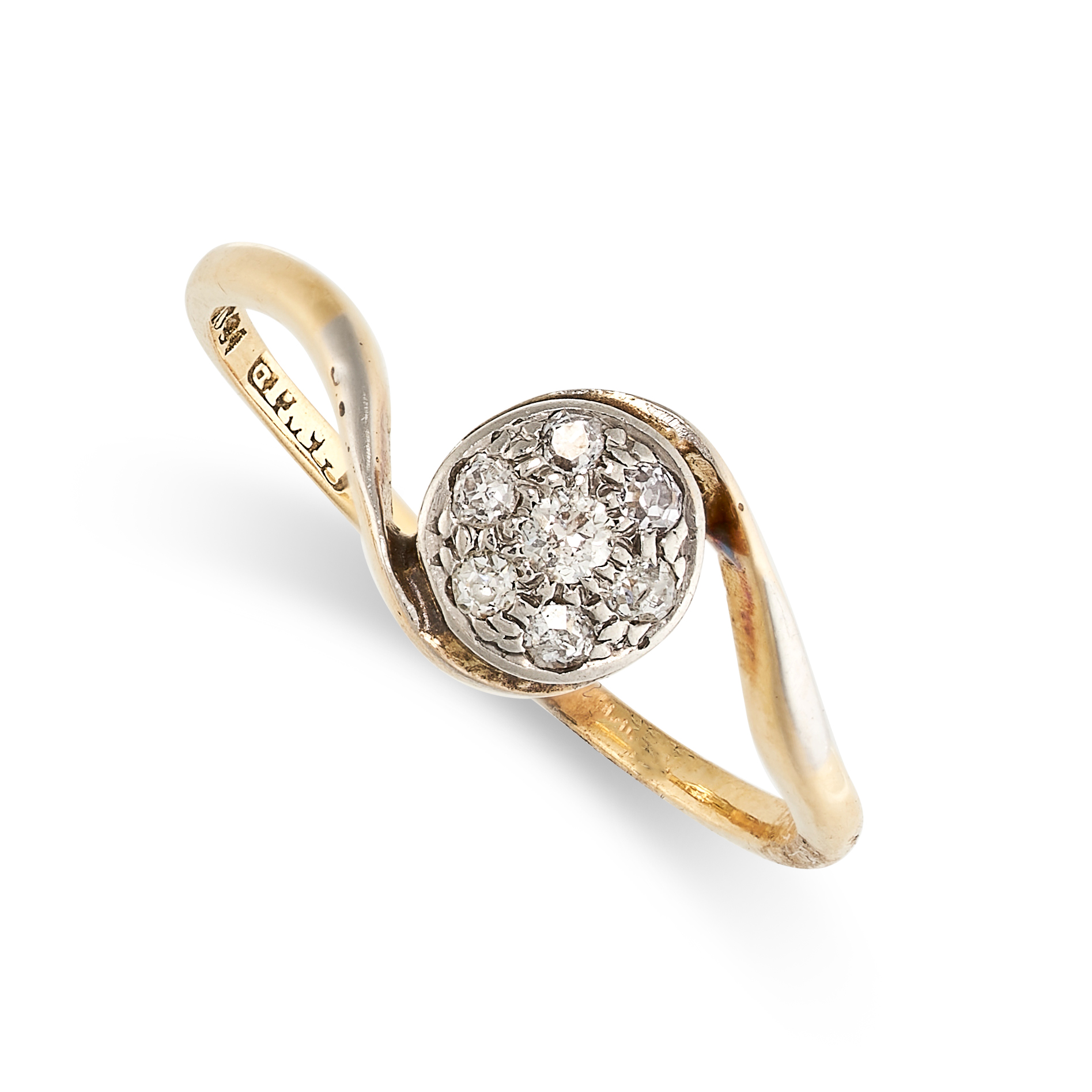 A DIAMOND CLUSTER DRESS RING in 18ct yellow gold, the stylised band set with a central circular