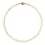 A VINTAGE PEARL NECKLACE, 1987 in 9ct yellow gold, comprising a single row of sixty pearls of