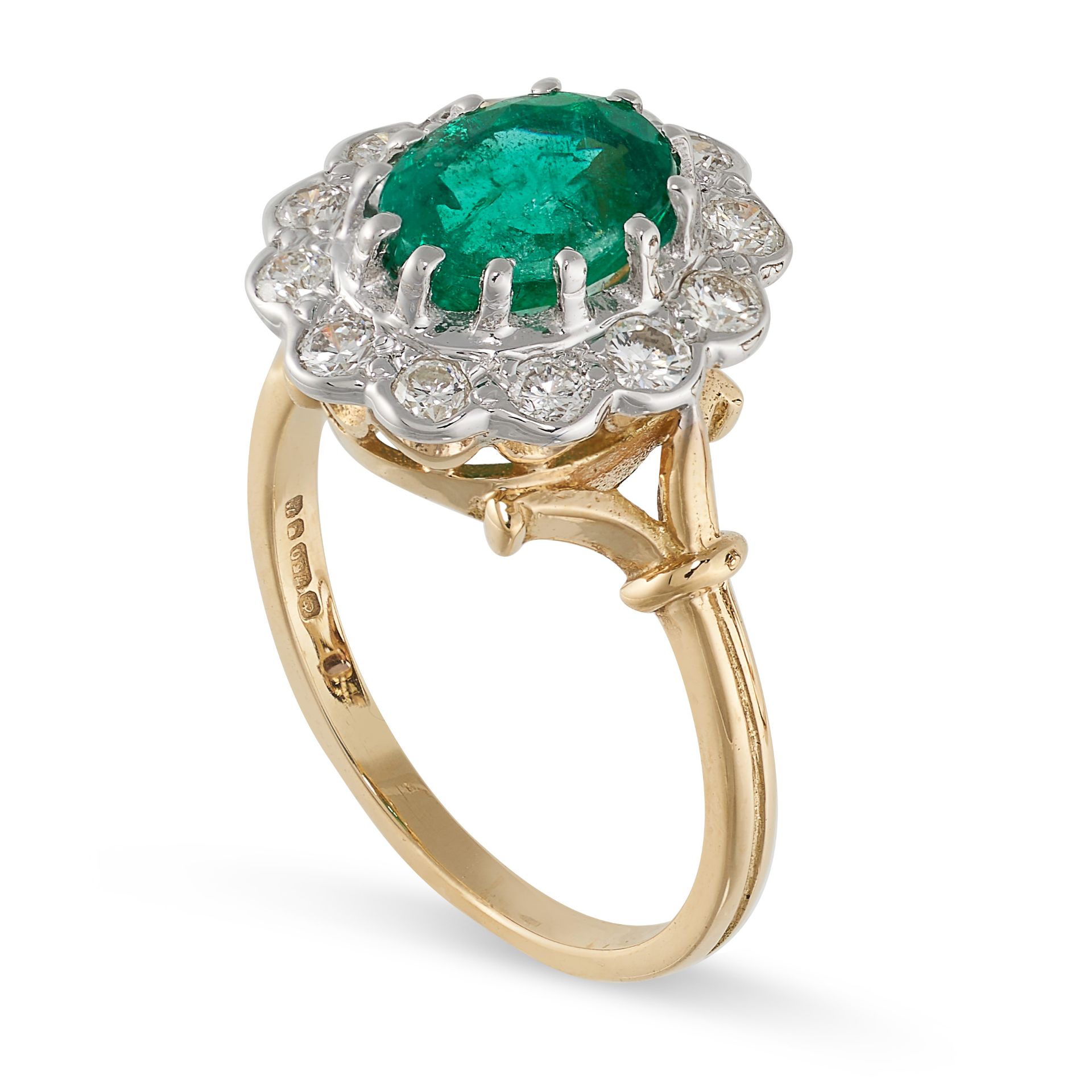 AN EMERALD AND DIAMOND CLUSTER RING in 18ct yellow gold, set with an oval cut emerald in a cluster - Bild 2 aus 2