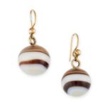 A PAIR OF ANTIQUE BANDED AGATE EARRINGS each set with a polished banded agate bead of 13.0mm, no