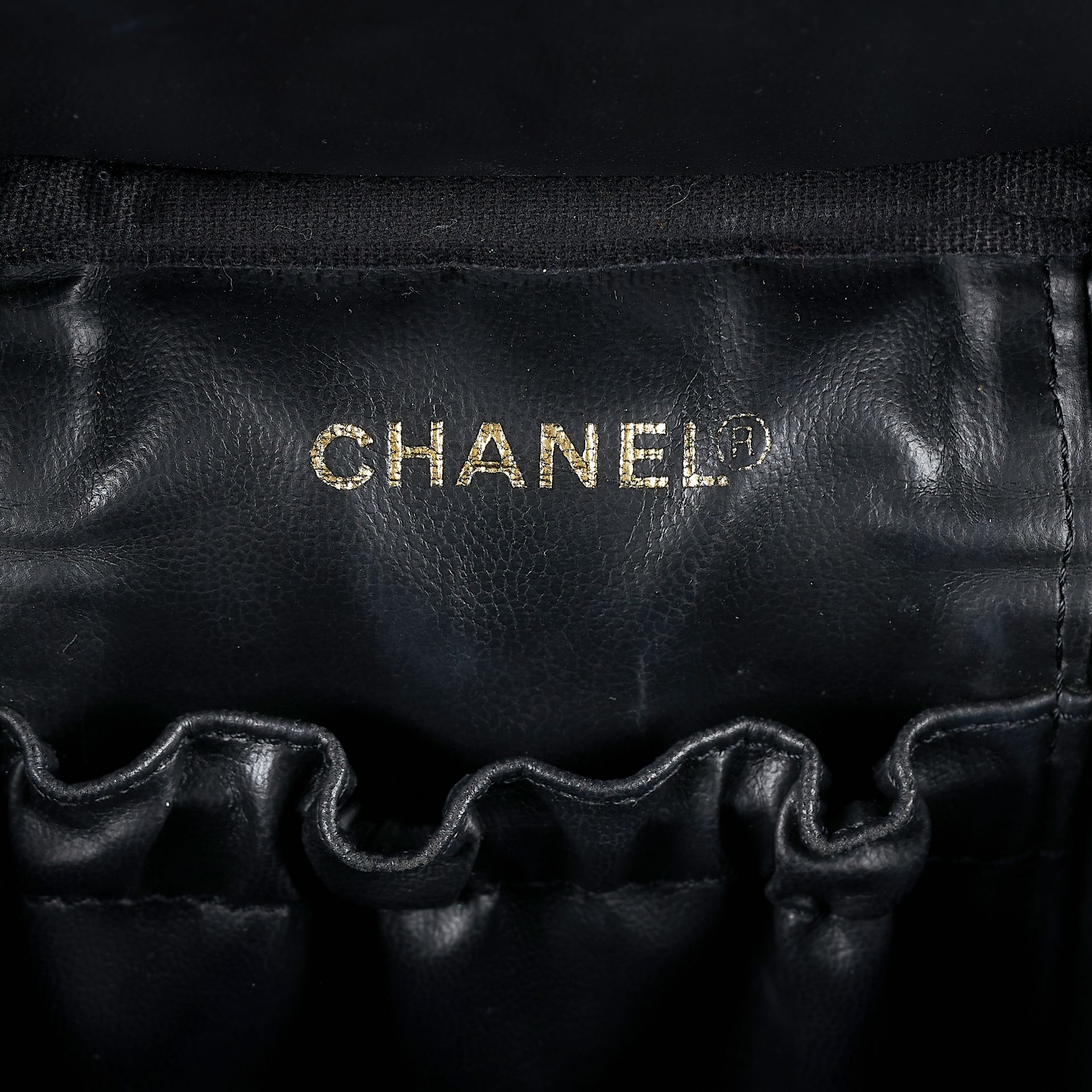 CHANEL, A LEATHER VANITY CASE calf leather, gold tone hardware, 16.0cm wide, 18.0cm high, includes - Image 3 of 3