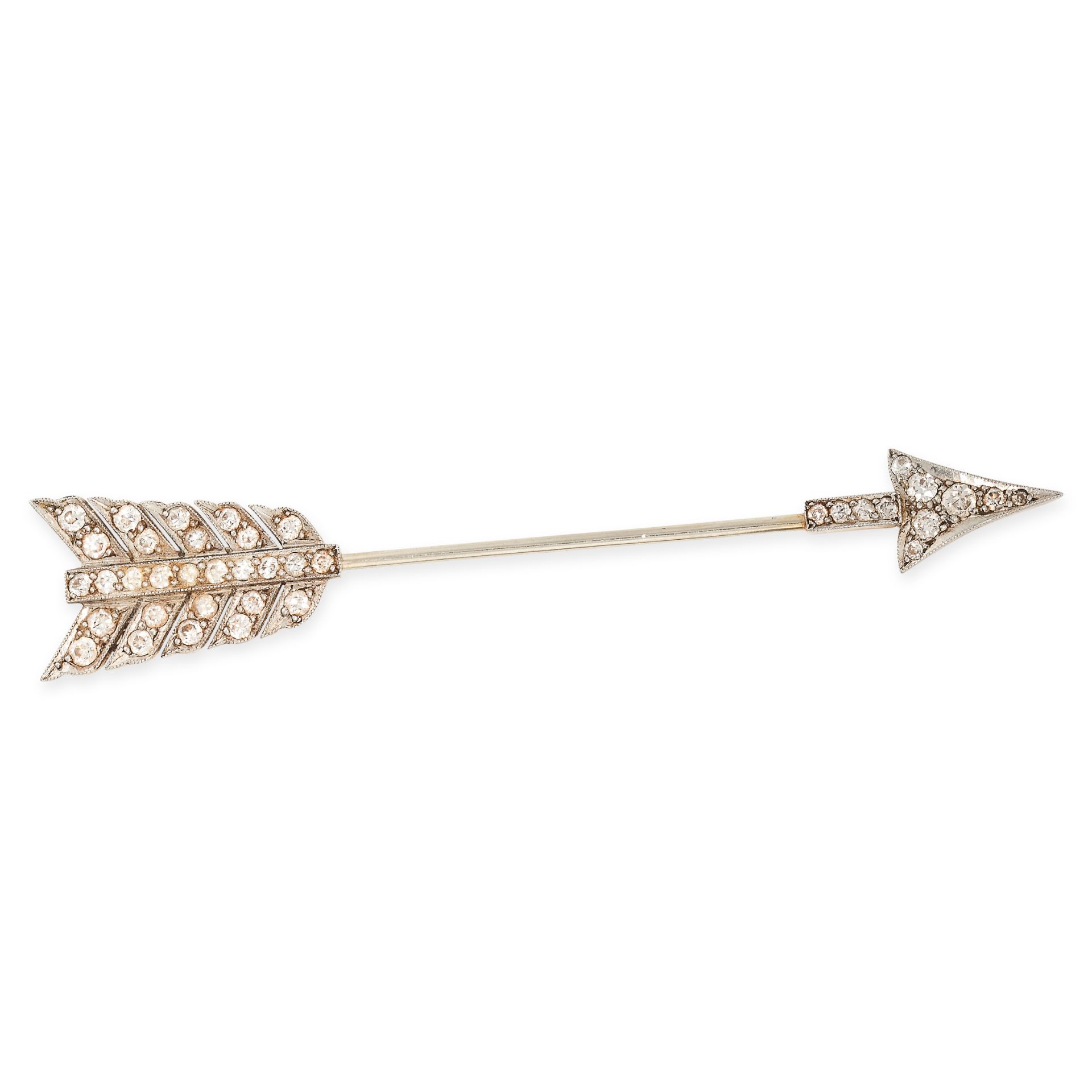 AN ART DECO DIAMOND ARROW JABOT PIN BROOCH in 15ct yellow gold and platinum, terminating at both