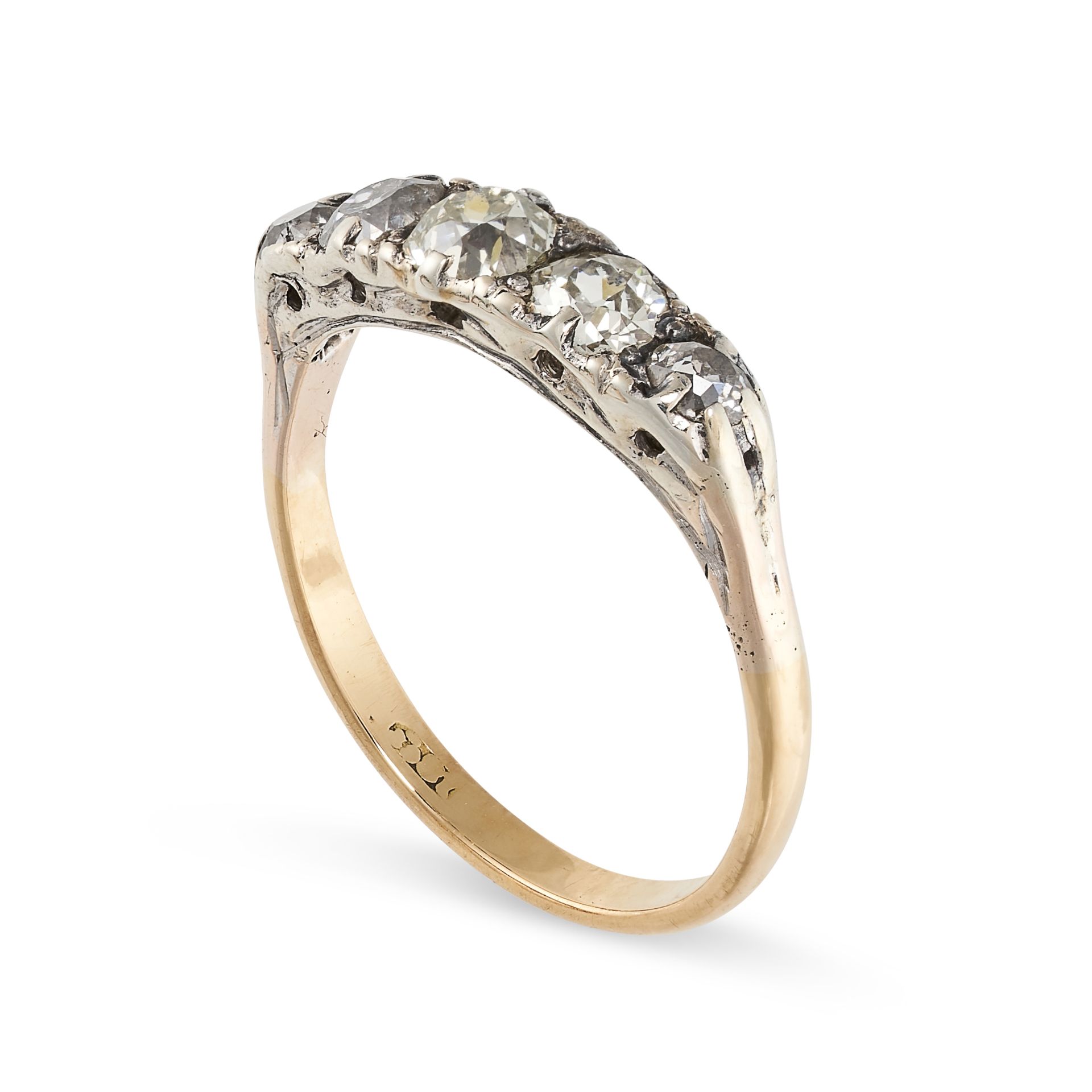 NO RESERVE - AN ANTIQUE DIAMOND FIVE STONE RING, EARLY 20TH CENTURY in 18ct yellow gold, set with - Image 2 of 2