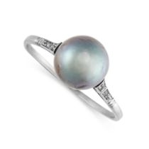 NO RESERVE - AN ART DECO PEARL AND DIAMOND RING set with a grey pearl of 8.7mm accented by rose