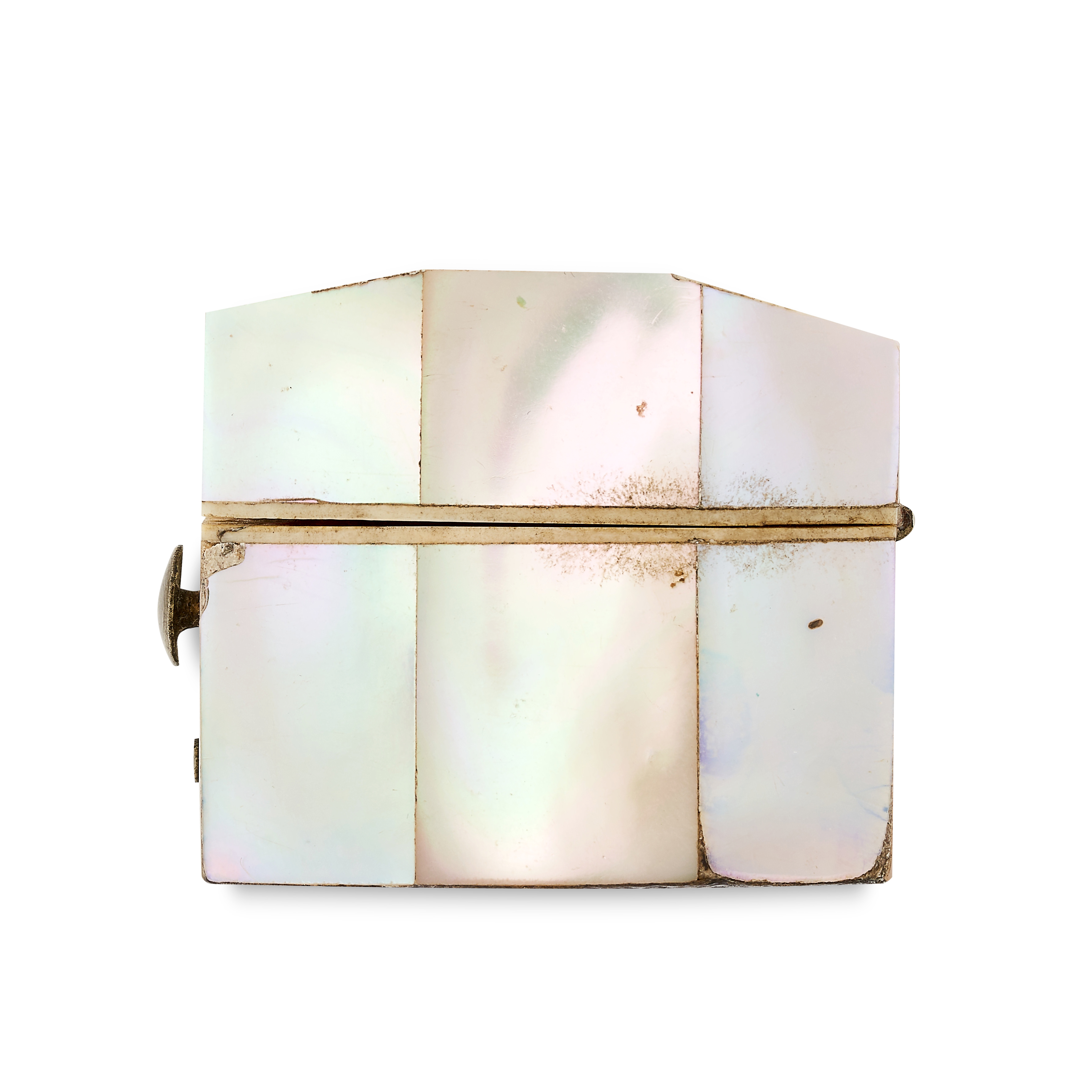 NO RESERVE - AN ANTIQUE MOTHER OF PEARL RING JEWELLERY BOX the hinged body inlaid with panels of - Image 2 of 3