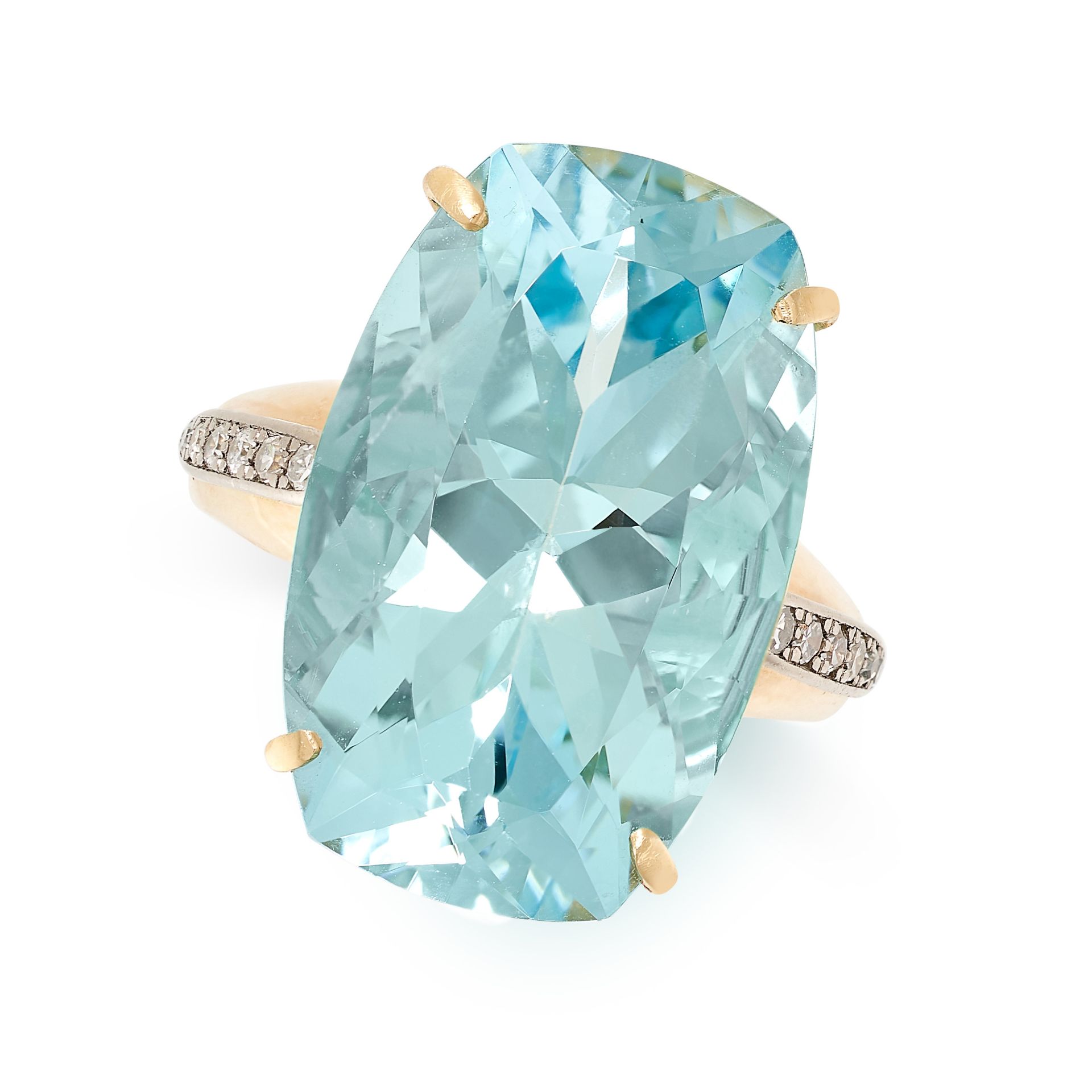 AN AQUAMARINE AND DIAMOND RING in 18ct yellow gold, set with a central elongated cushion cut