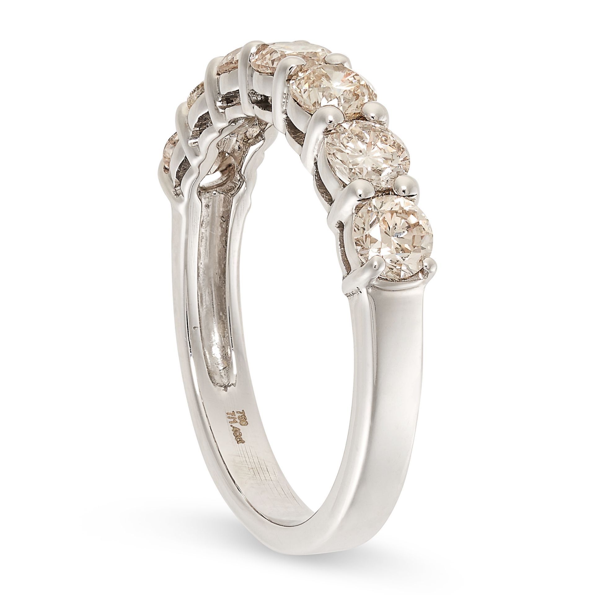 A DIAMOND SEVEN STONE RING in 18ct white gold, set with seven round cut diamonds, the diamonds all - Bild 2 aus 2