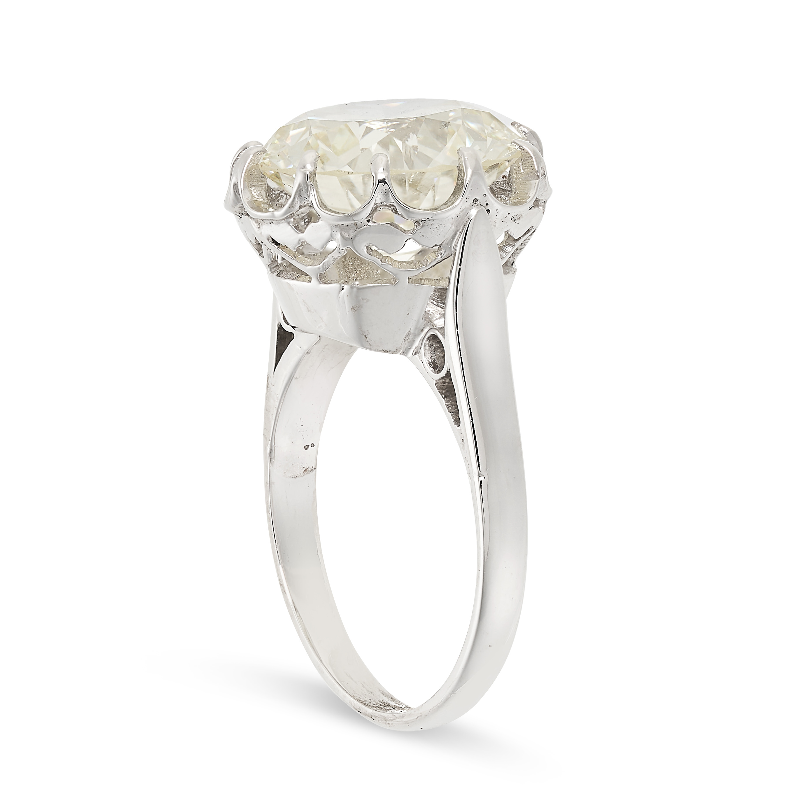 A SOLITAIRE DIAMOND ENGAGEMENT RING set with an old European cut diamond of 5.28 carats, no assay - Image 2 of 2
