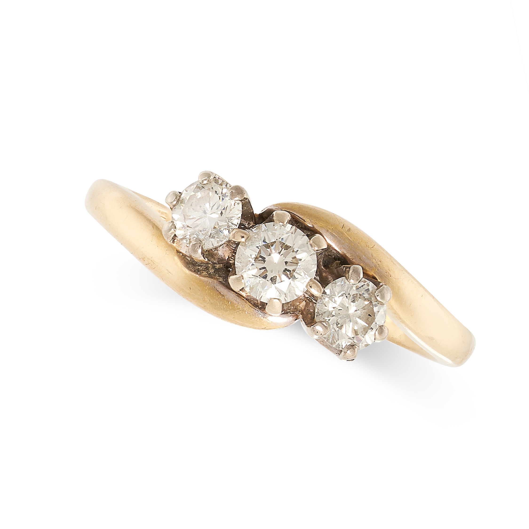 NO RESERVE - A DIAMOND THREE STONE RING in 18ct yellow gold, set with a trio of graduated round