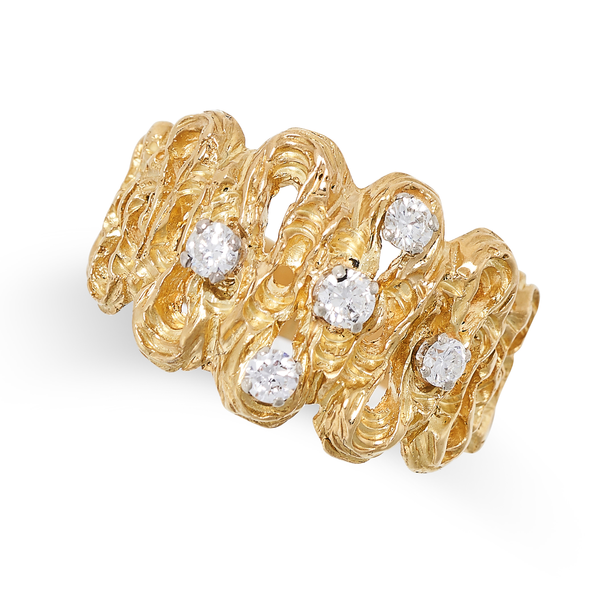 A DIAMOND DRESS RING in yellow gold, in abstract design, set with five round brilliant cut