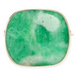 A JADEITE JADE BROOCH in yellow gold, set with a central piece of polished jadeite jade, no assay