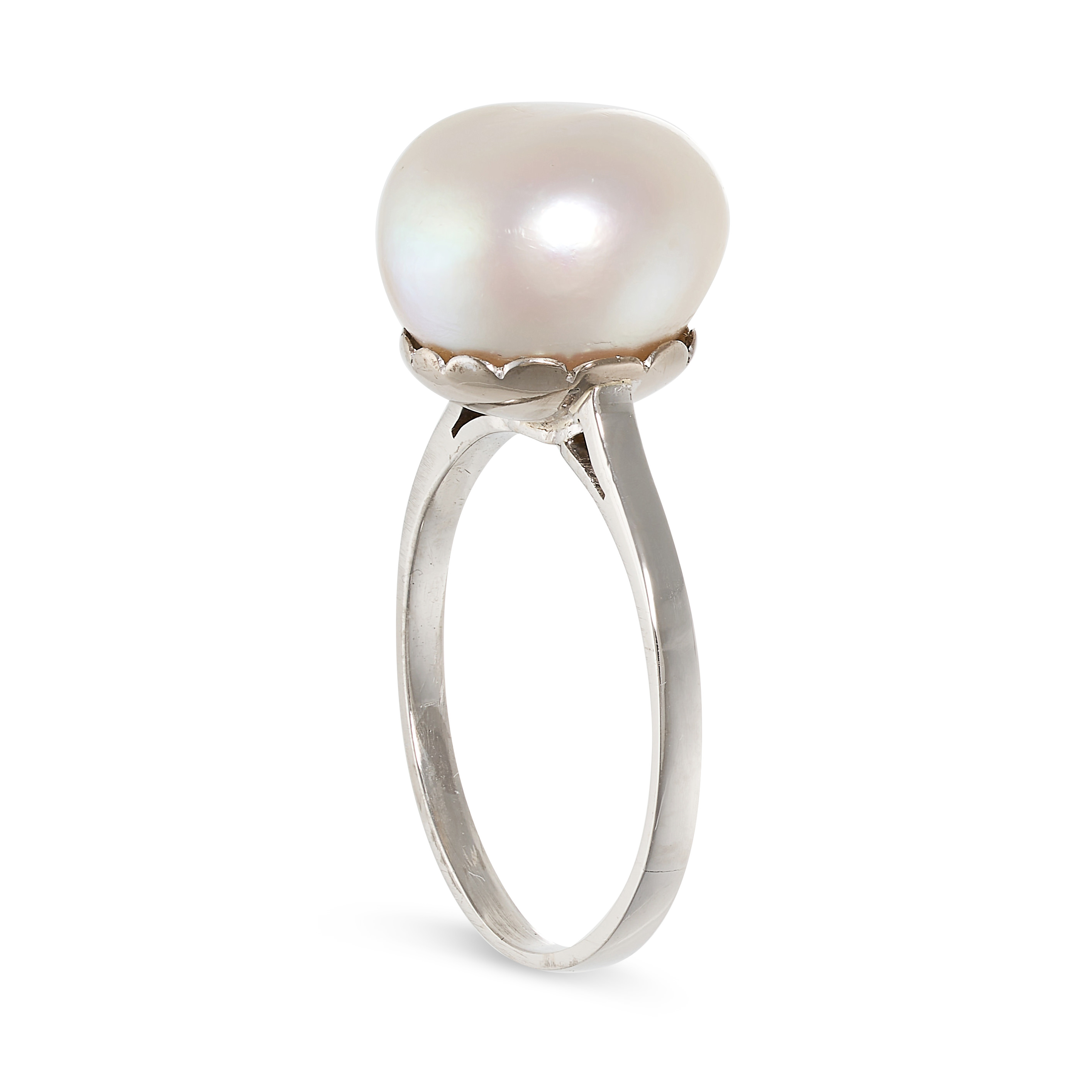 A PEARL RING set with a pearl of 11.3mm, no assay marks, size M / 6, 4.1g. - Image 2 of 2
