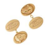 A PAIR OF FORD CUFFLINKS in 9ct yellow gold, one oval face engraved with the Ford automotive logo,