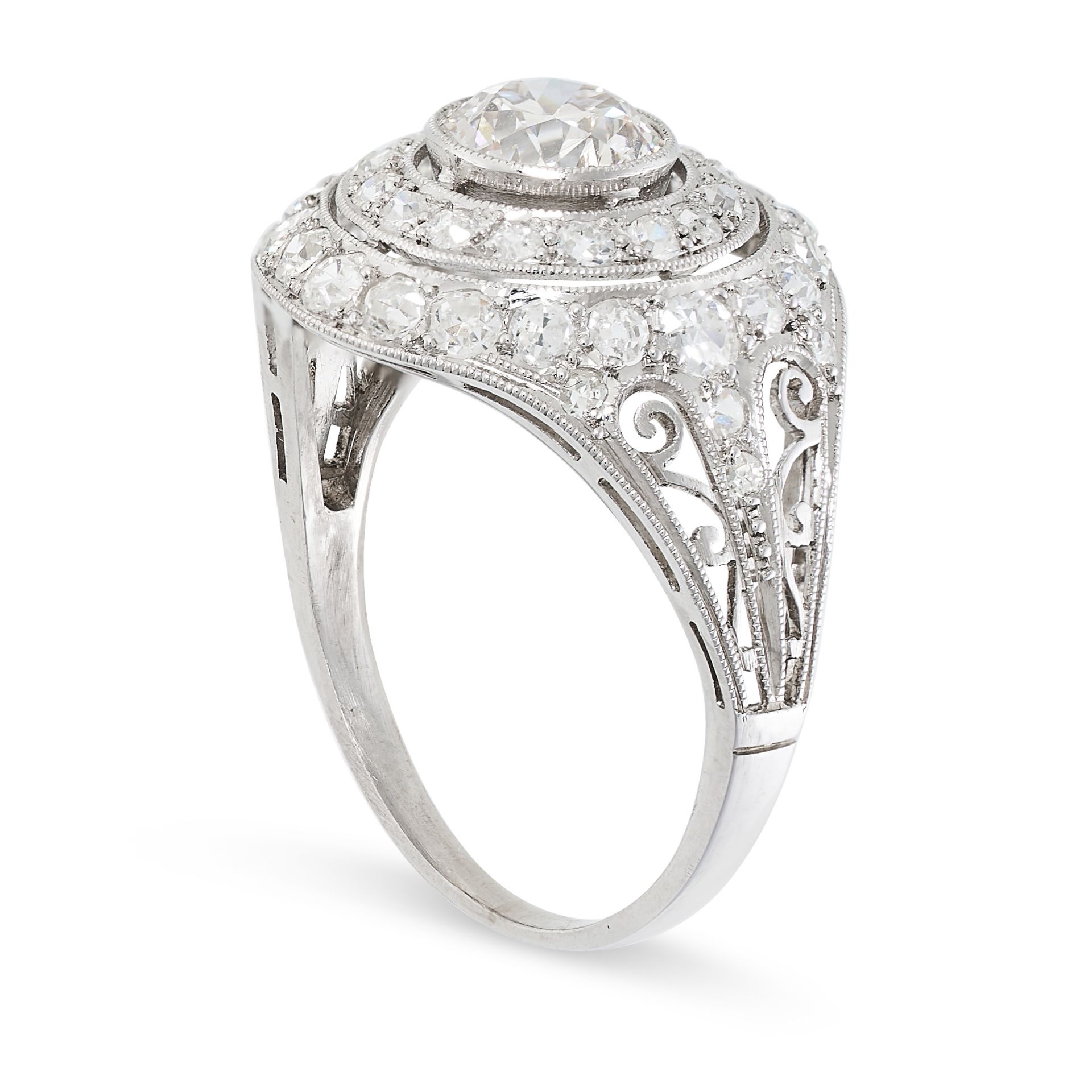 A DIAMOND DRESS RING in Art Deco design, set to the centre with an old cut diamond of 1.02 carats in - Bild 2 aus 2