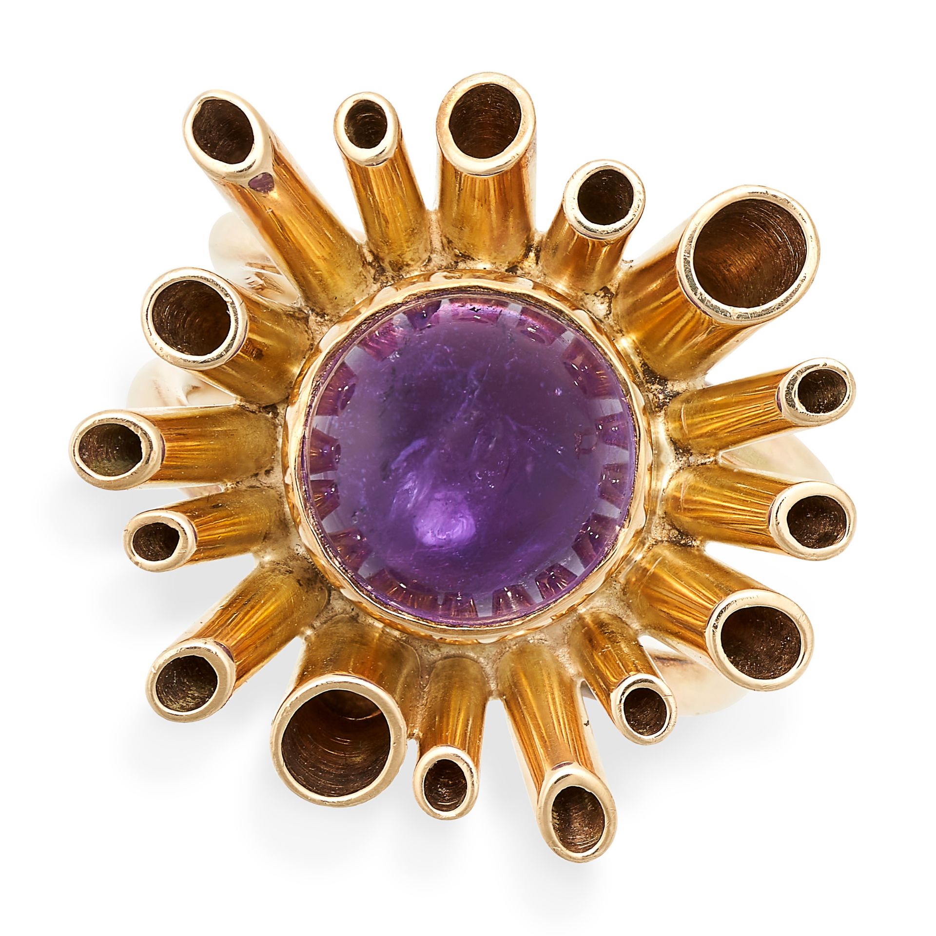 A VINTAGE AMETHYST RING in 9ct yellow gold, set with a cabochon amethyst within an abstract