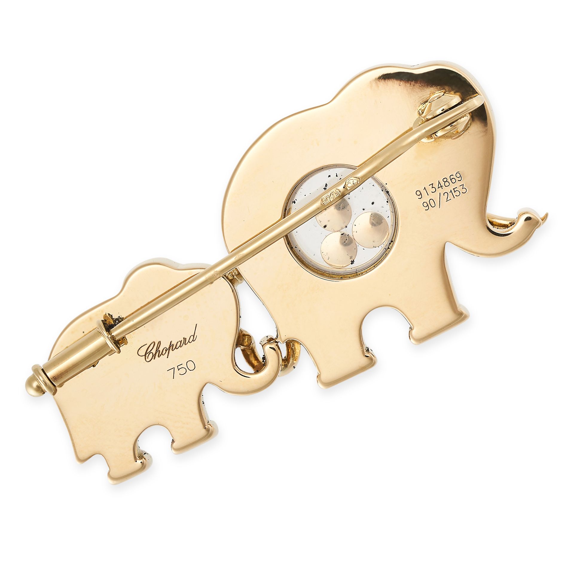 CHOPARD, A HAPPY DIAMONDS ELEPHANT BROOCH in 18ct yellow gold, designed as an elephant with baby, - Bild 2 aus 2