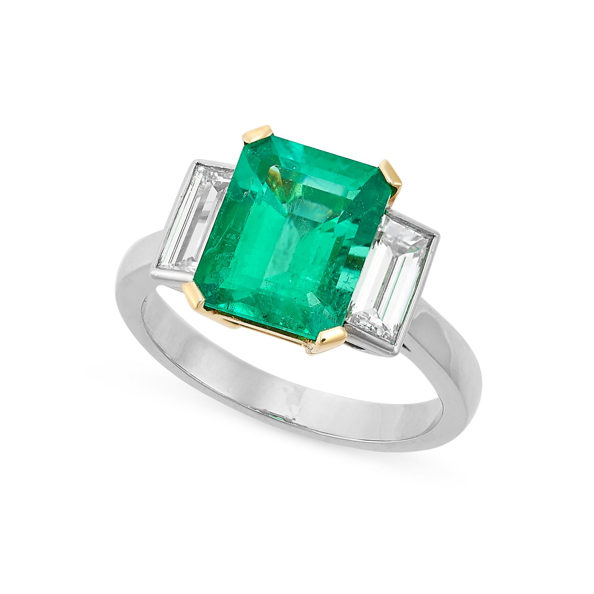 A COLOMBIAN EMERALD AND DIAMOND RING in 18ct yellow gold and platinum, set with an octagonal cut - Bild 2 aus 2