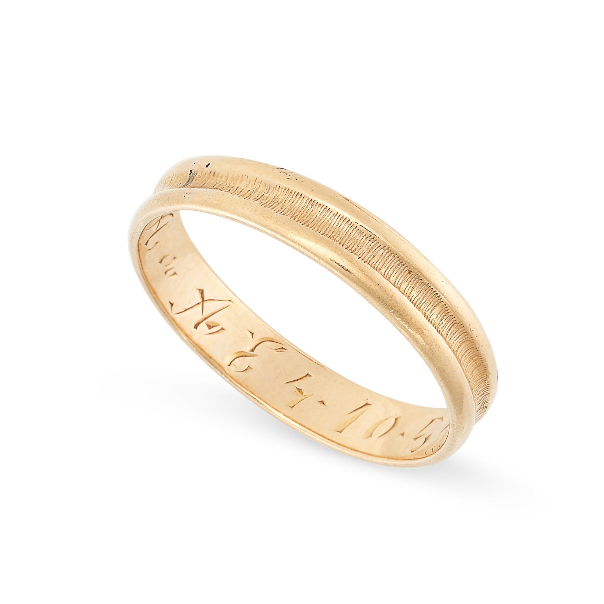 A VINTAGE WEDDING BAND RING in yellow gold, in ridged design, no assay marks, size P / 7.5, 2.6g. - Bild 2 aus 2