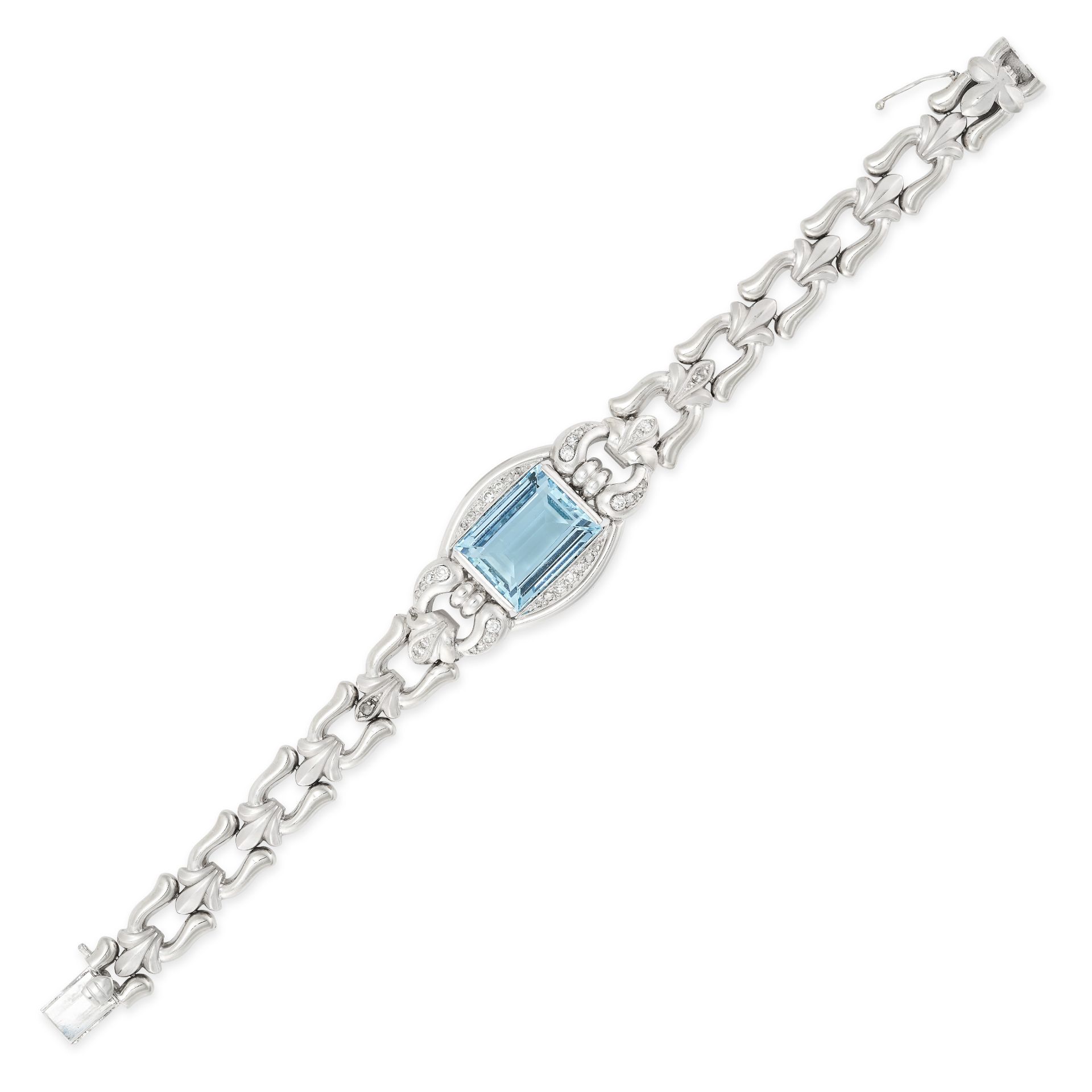 AN AQUAMARINE AND DIAMOND BRACELET set with a rectangular step cut aquamarine of 10.60 carats,