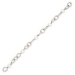 NO RESERVE - A PEARL AND DIAMOND BRACELET comprising a series of oval links pave set with round