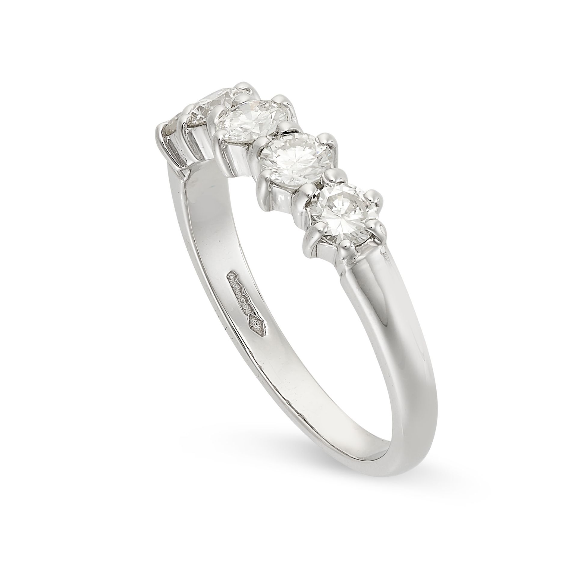 A DIAMOND FIVE STONE RING in platinum, set with five round brilliant cut diamonds all totalling 0.79 - Bild 2 aus 2