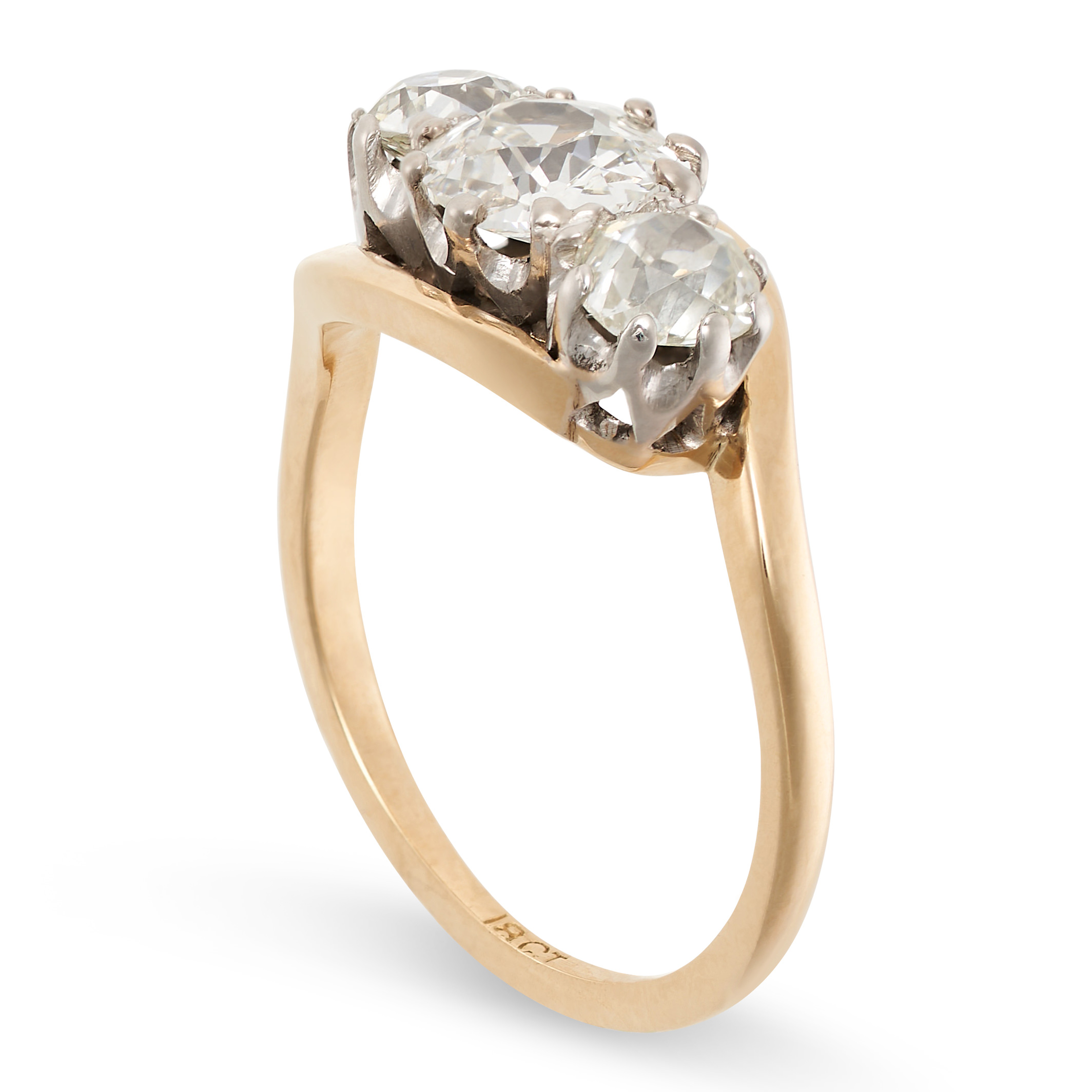 AN DIAMOND THREE STONE RING in 18ct yellow gold, set with three old mine cut diamonds all - Image 2 of 2