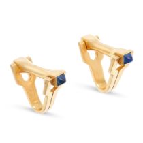 BOUCHERON, A PAIR OF VINTAGE SAPPHIRE STIRRUP CUFFLINKS in 18ct yellow gold, each designed as a