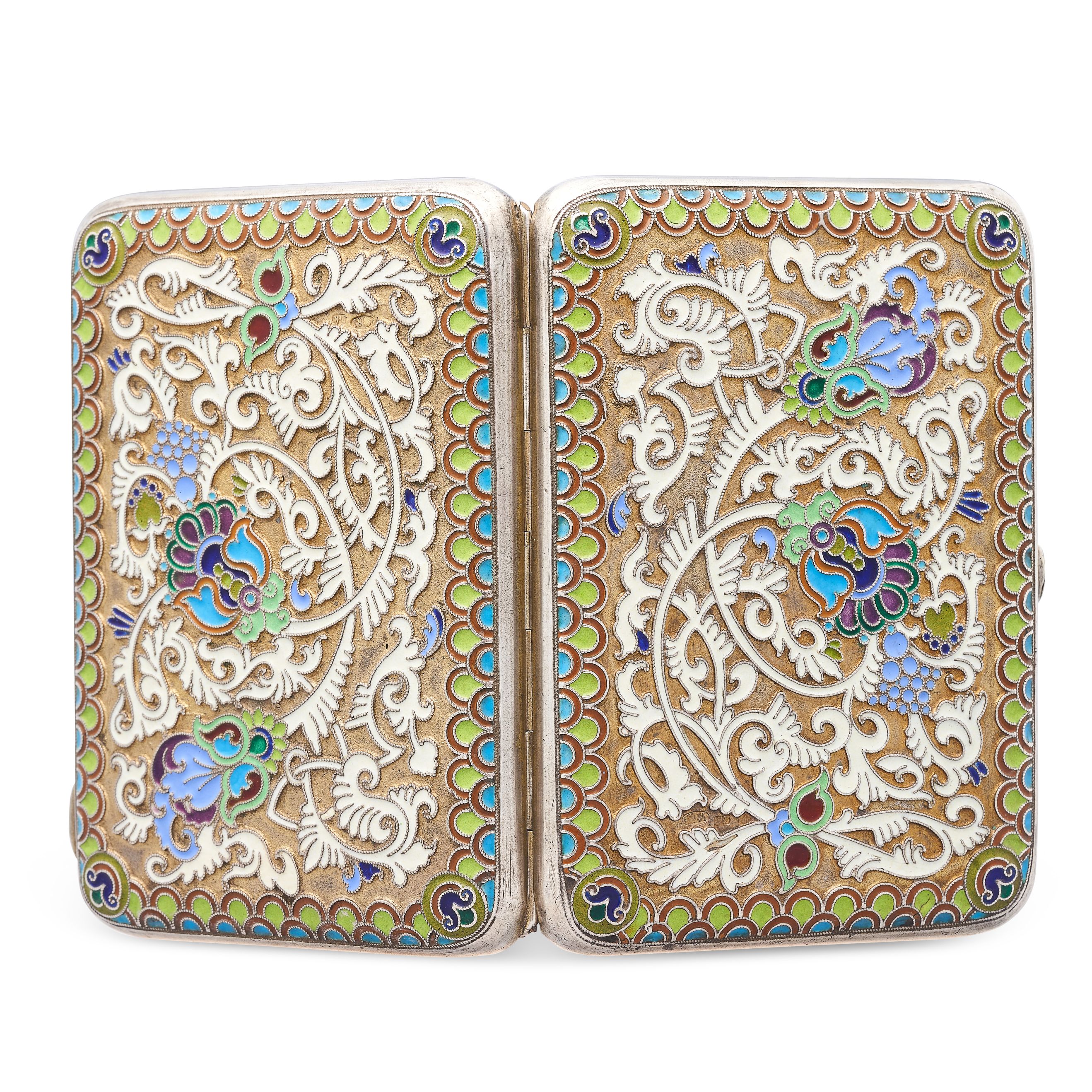 AN ANTIQUE IMPERIAL RUSSIAN SILVER ENAMEL CIGARETTE CASE, VORONTSOV & COMPANY, MOSOCW 1908-1917 in - Image 3 of 3