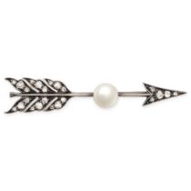 AN ANTIQUE PEARL AND DIAMOND ARROW BROOCH, LATE 19TH CENTURY in yellow gold and silver, designed